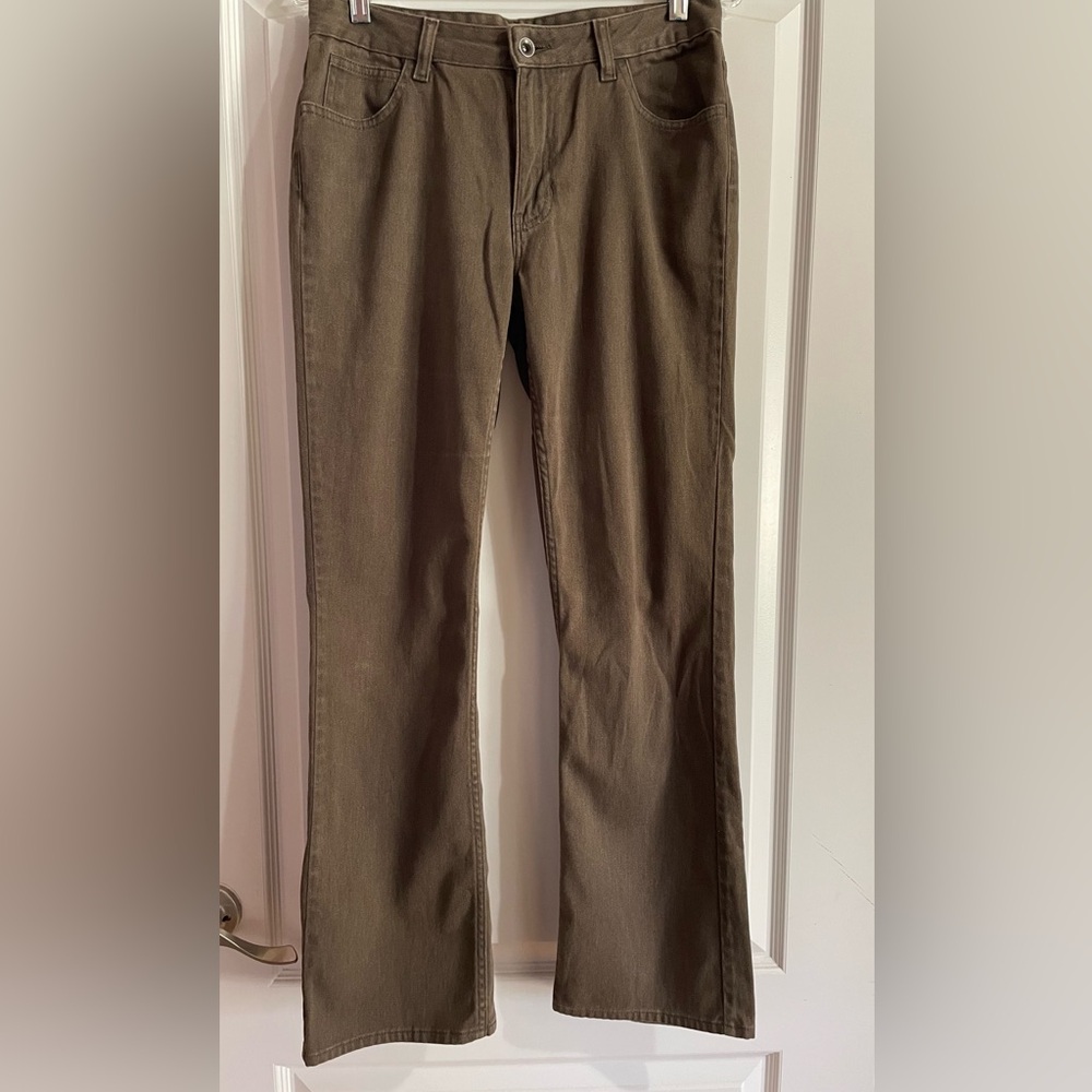 GAP women’s Brown Boot Cut Pants size 8